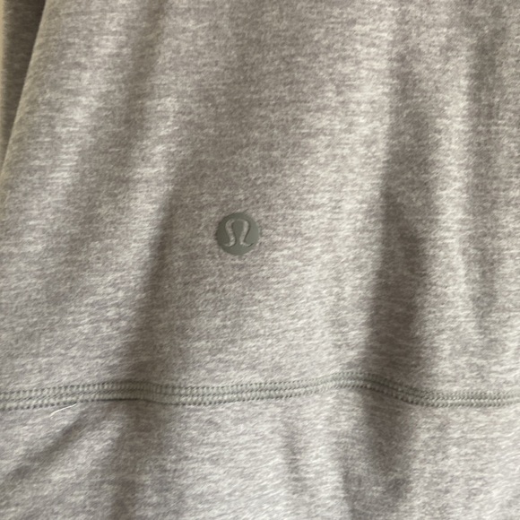 Lululemon Ready to Rulu Pullover EUC - Picture 16 of 16